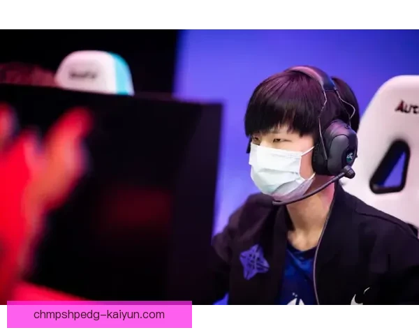 英超弗莱肯表现稳健，状态回暖备受关注